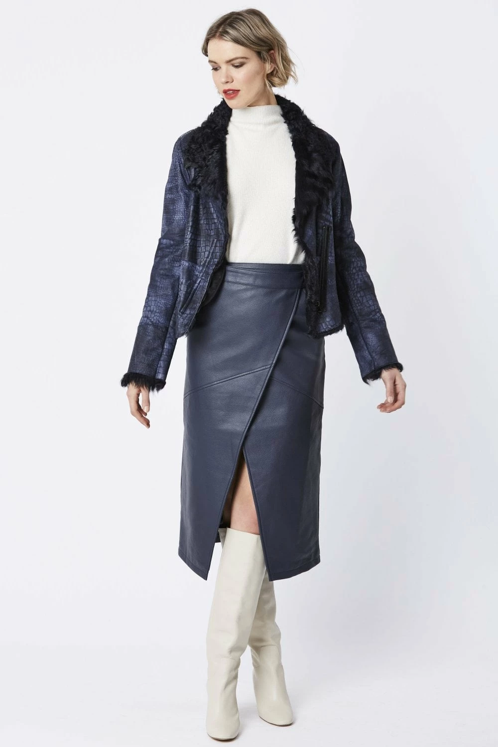 JAYLEY Blue Crocodile Effect Cropped Jacket With Faux Fur Trim - Image 2