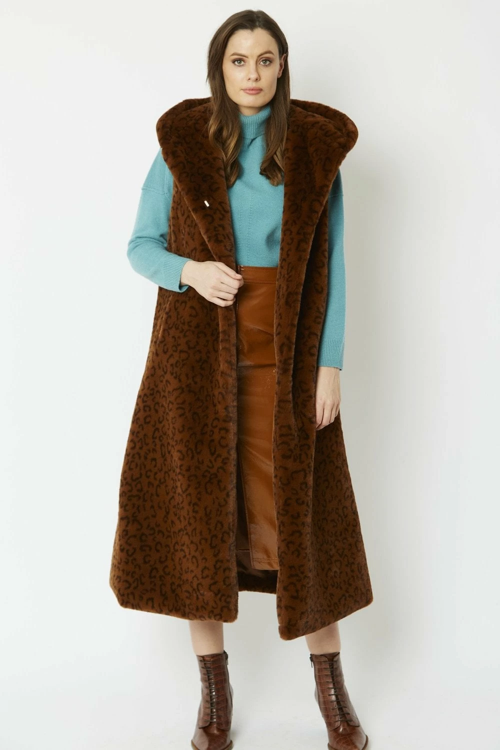 JAYLEY Chocolate Shania Faux Fur Long Length Hooded Gilet - Image 2