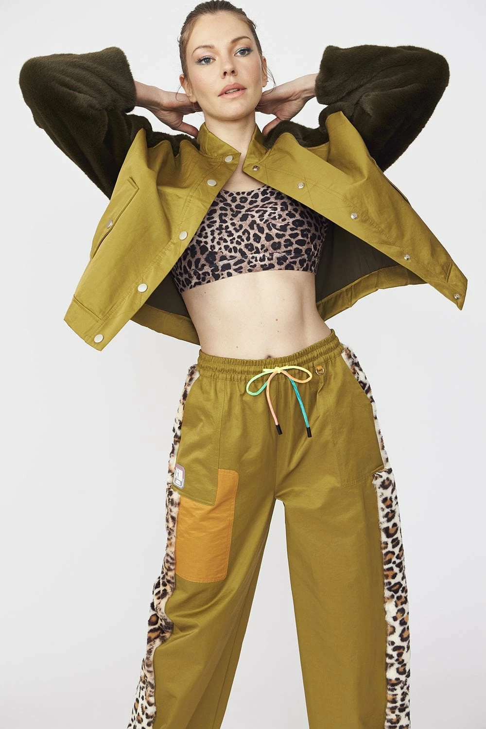 JAYLEY Contrasting Green Faux Fur Bomber Jacket