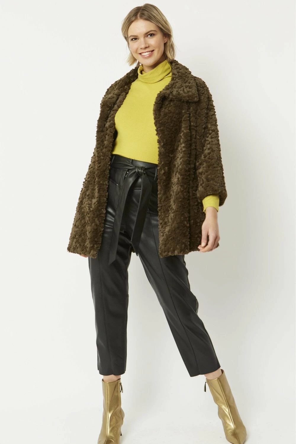 JAYLEY Green Faux Fur Teddy Coat - Image 4