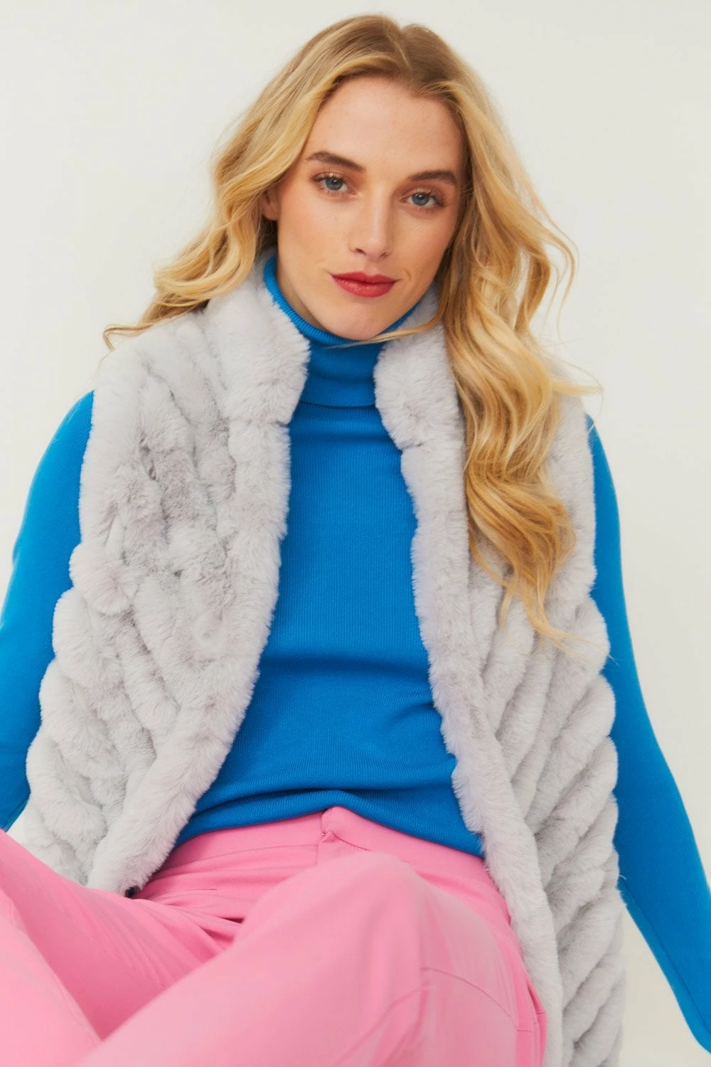 JAYLEY Grey Faux Fur Faux Suede Diagonal Stripe Gilet - Image 6