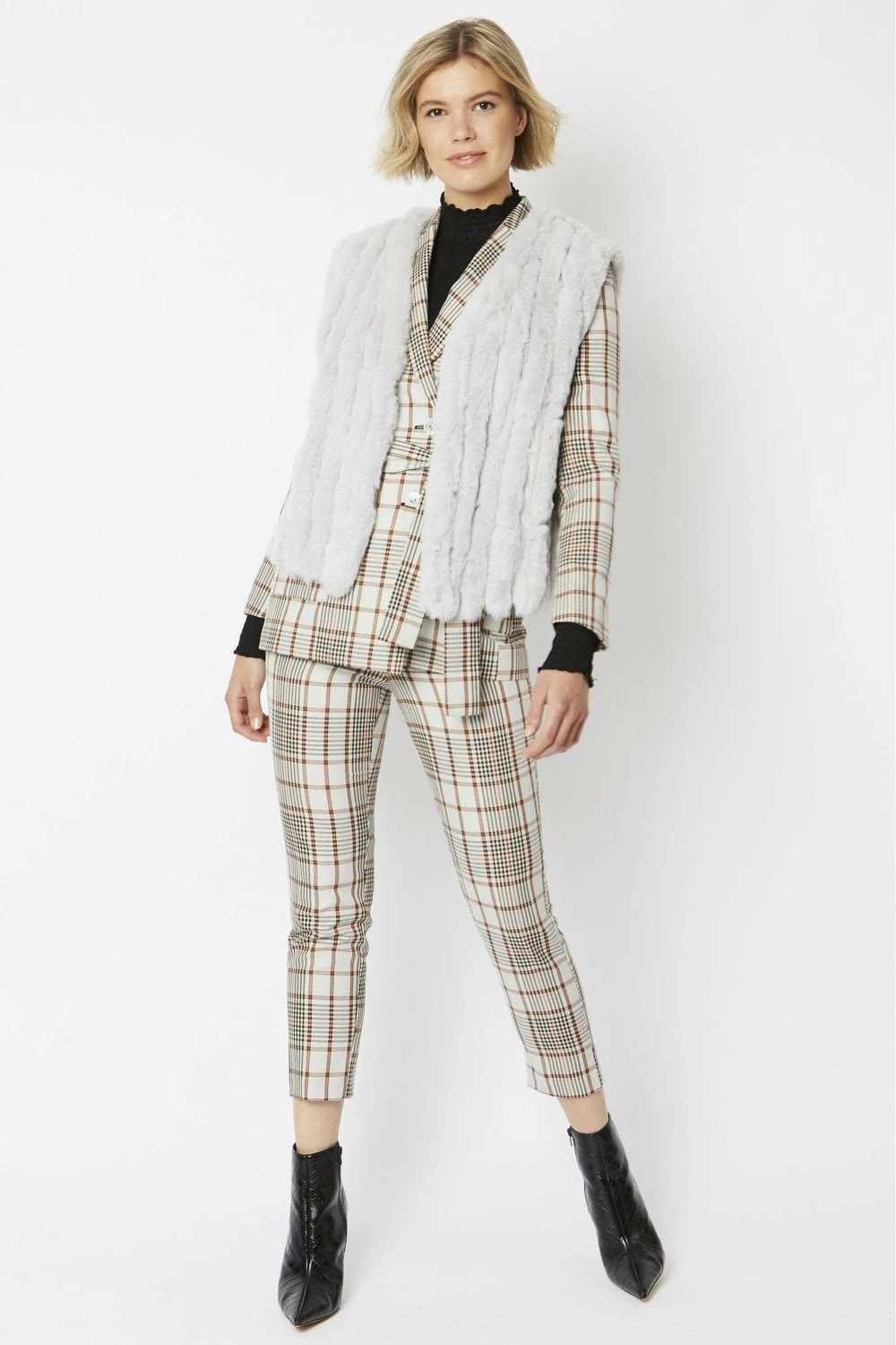 JAYLEY Grey Faux Fur Faux Suede Vertical Stripe Gilet - Image 2