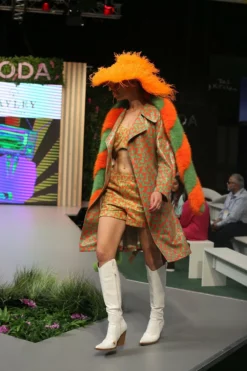JAYLEY Orange And Green Love Heart Trench Coat