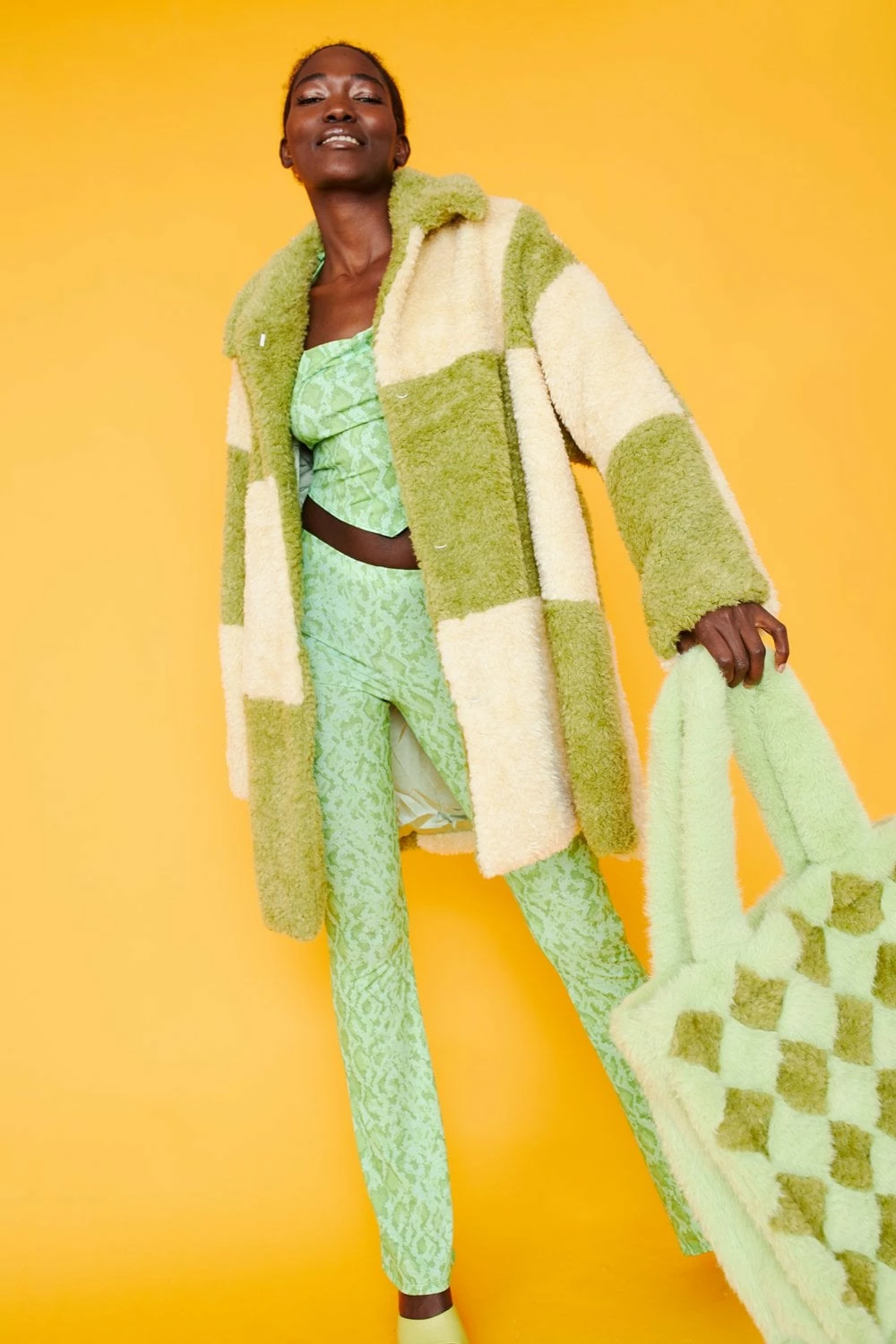 JAYLEY Oversized Green And Cream Checkered Coat - Image 4
