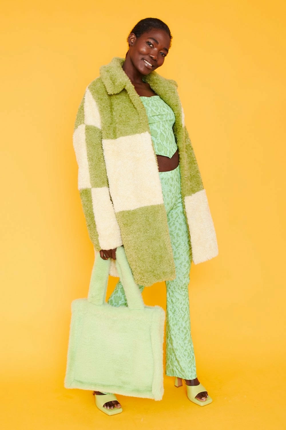JAYLEY Oversized Green And Cream Checkered Coat - Image 6