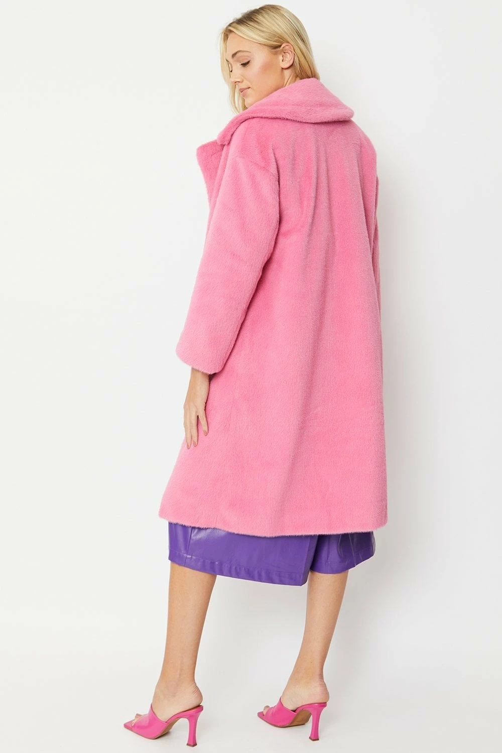 JAYLEY Pink Faux Fur Coat - Image 3