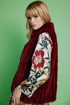 JAYLEY Red Faux Fur Faux Suede Vertical Stripe Gilet