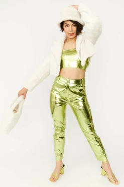 JAYLEY White Vegan Faux Fur Cropped Jacket