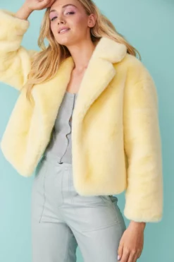 JAYLEY Yellow Faux Fur Cropped Coat